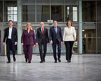 Gruppenbild gf Präsidium im Atrium